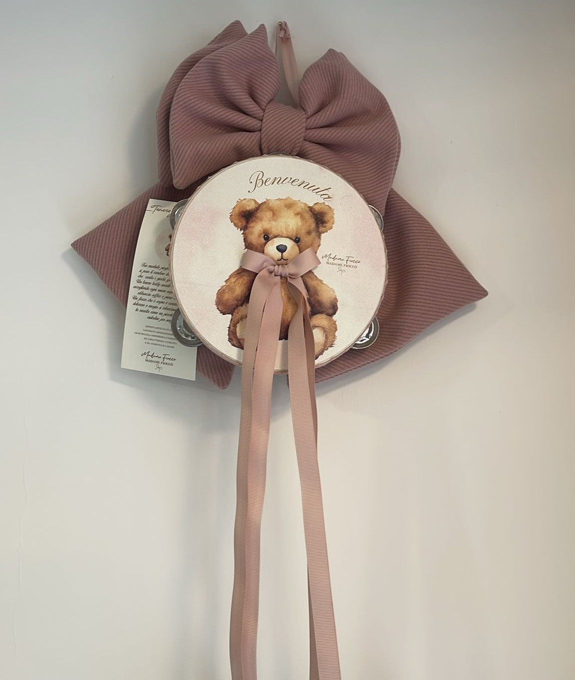 MADAME FIOCCO' fiocco nascita rosa con tamburello orsetto
